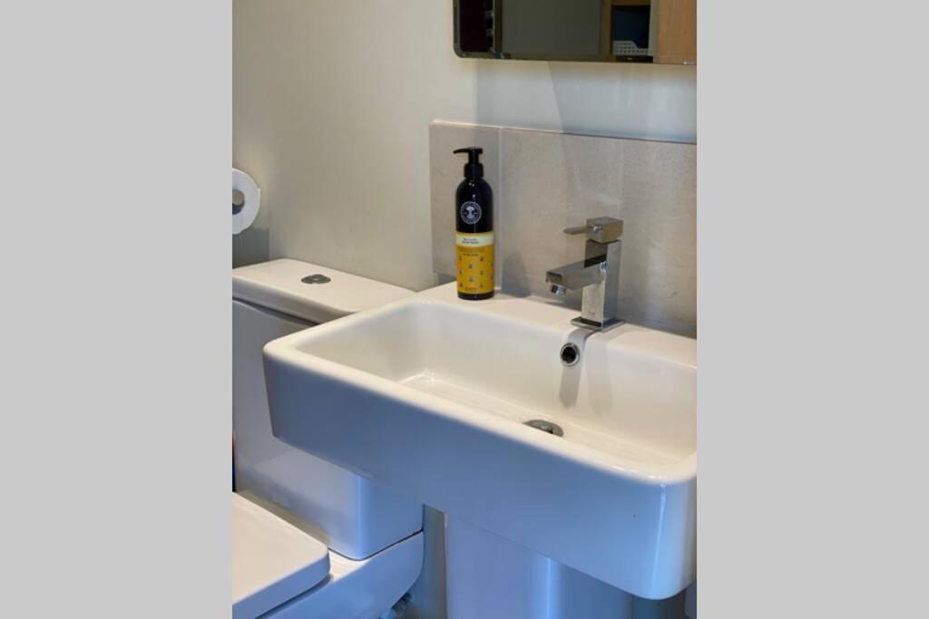 Sawley In The Forest Of Bowland - Cosy Cottage. Holiday home Clitheroe
